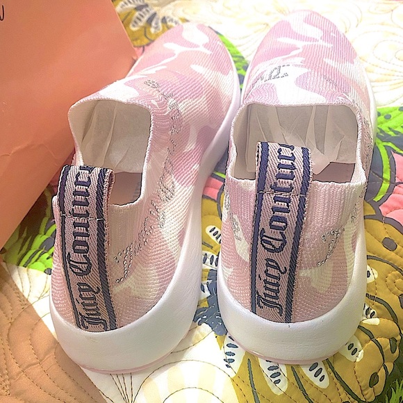 Juicy Couture Pink & White Women’s Avarie Knit Slip-On Joggers Sneakers (NWT) - Picture 3 of 13